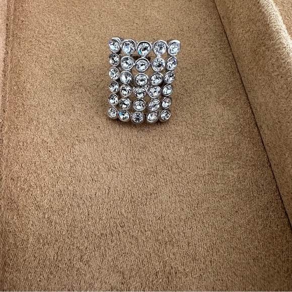 Sparkly stone cocktail ring - Picture 2 of 6